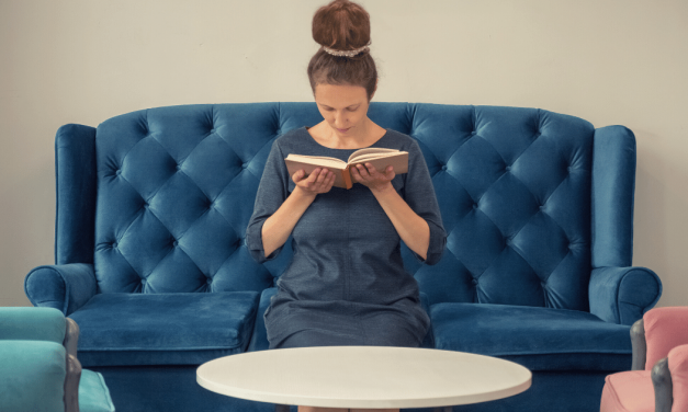 From Scratch to Stardom: Your Guide in Becoming a Best-Selling Author in 2021