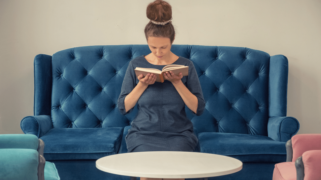 From Scratch to Stardom: Your Guide in Becoming a Best-Selling Author in 2021