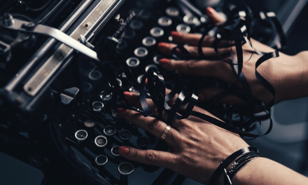 How to Write a Book Effectively (Without Writing Chronologically)